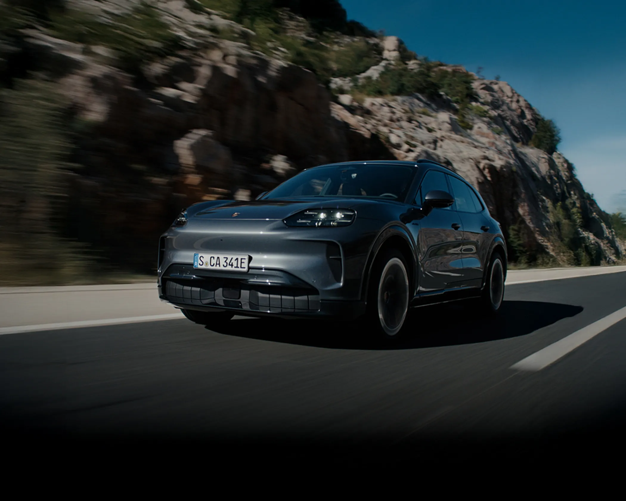 Modelo Porsche com acabamento esportivo